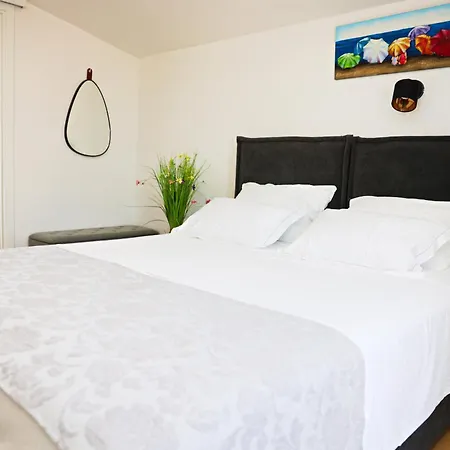 Apartmani Tri Ferala - Pakoštane Esterno foto