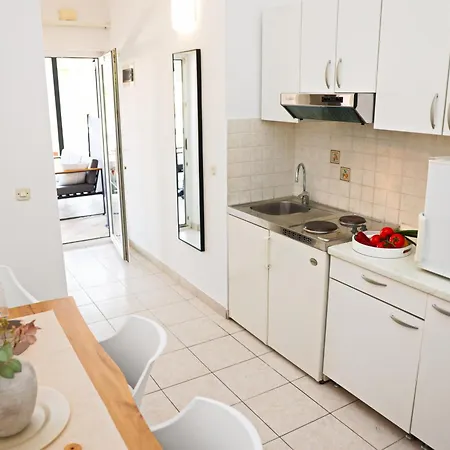Apartmani Tri Ferala - Pakoštane Esterno foto