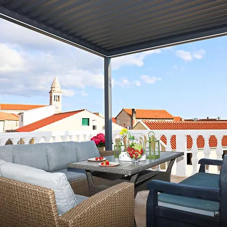 Apartmani Tri Ferala - Pakoštane Esterno foto
