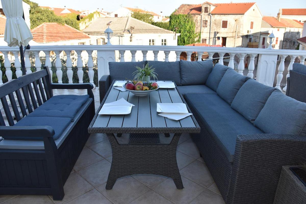Tri Ferala - Apartment *